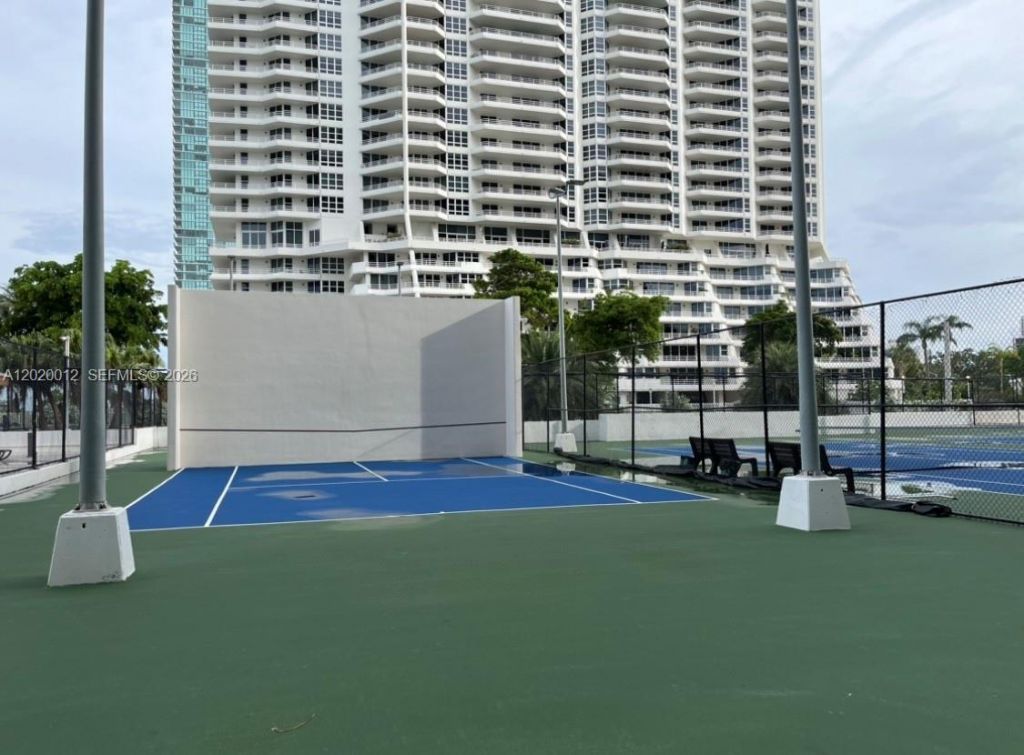 600 NE 36th St , Unit 1111, Miami, FL 33137 Photo