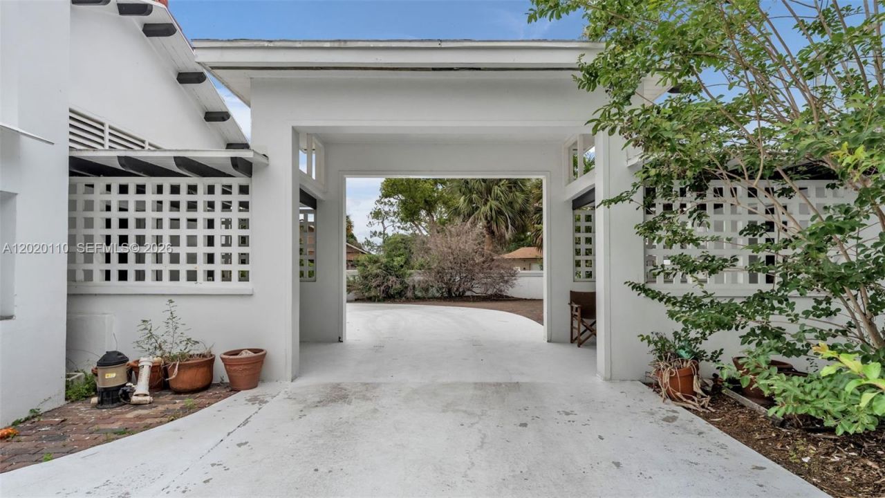 421 Lone Palm Drive , Lakeland, FL 33815 Photo