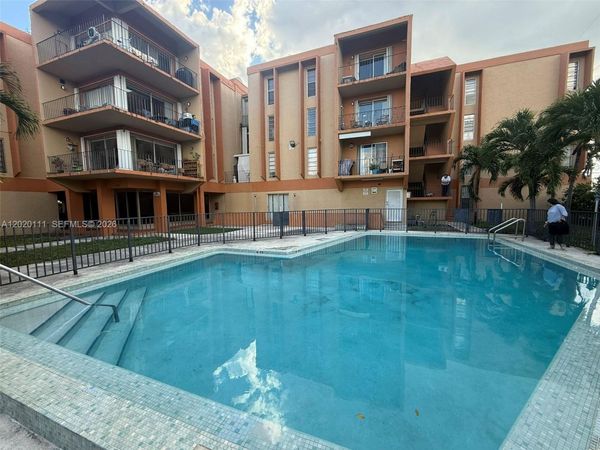 6780 W 2nd Ct, Unit 313, Hialeah, FL 33012