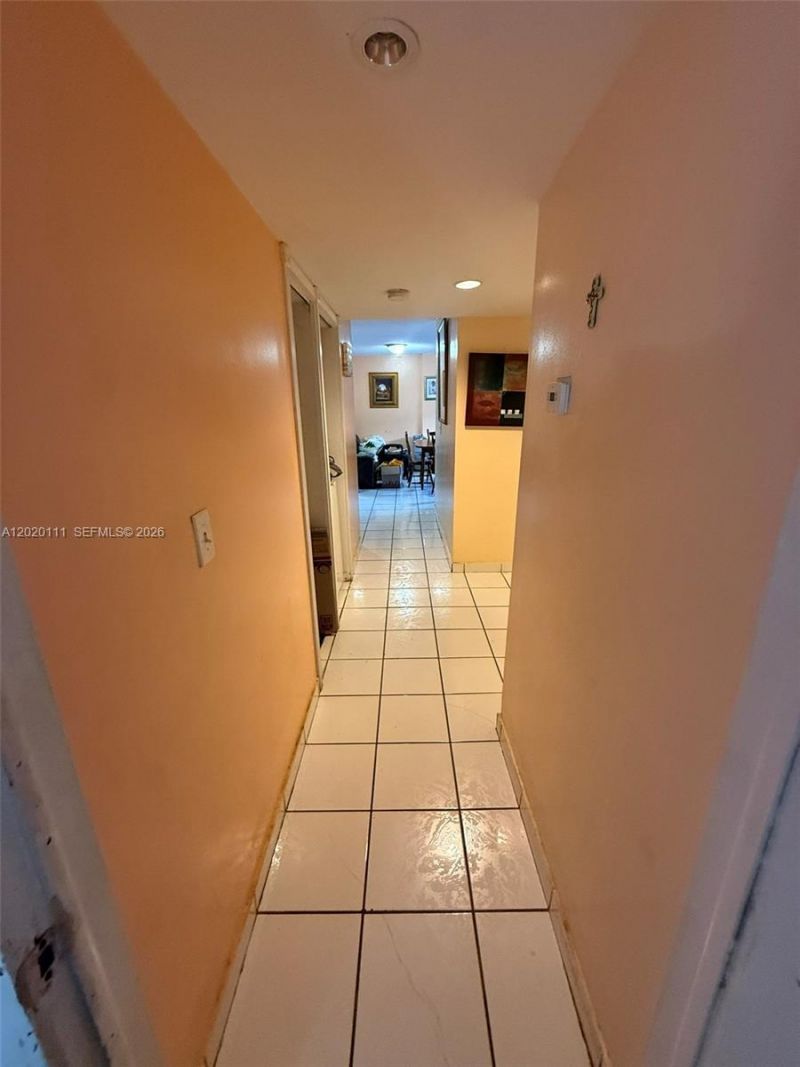 6780 W 2nd Ct, Unit 313, Hialeah, FL 33012 Photo