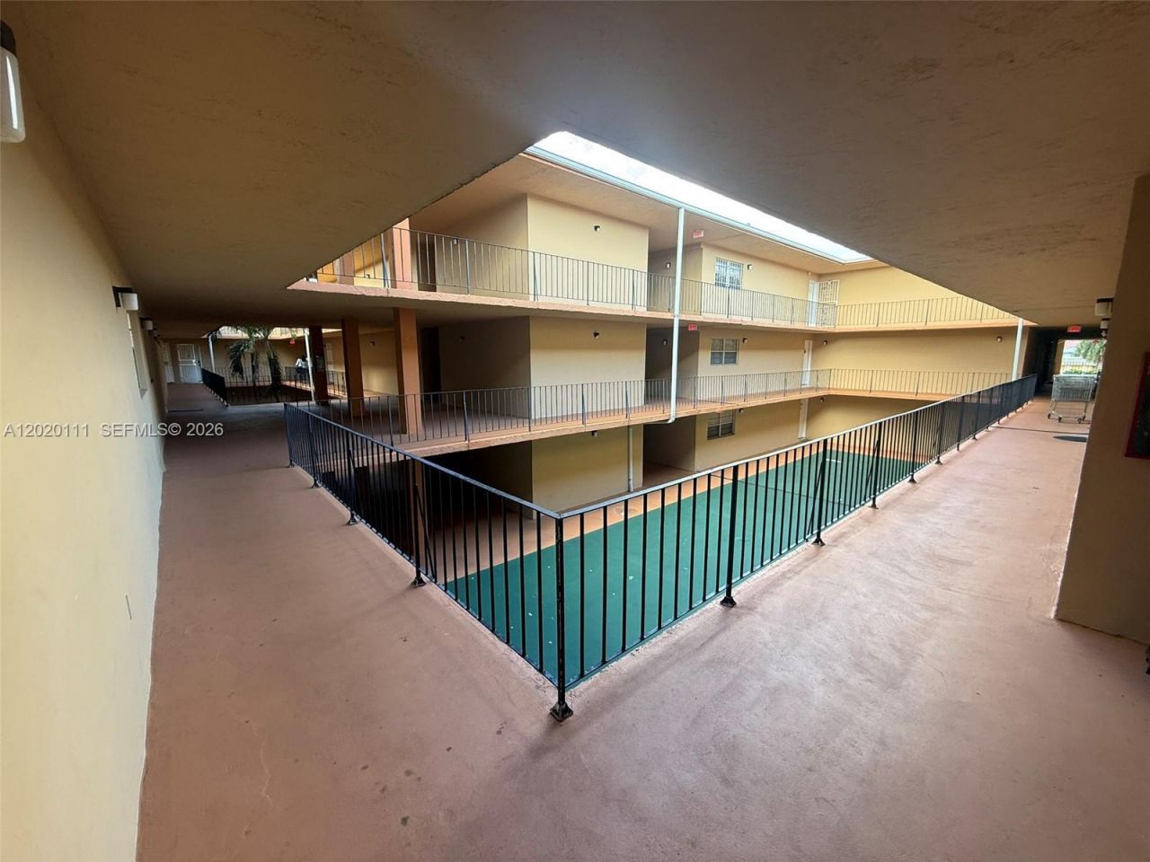 6780 W 2nd Ct, Unit 313, Hialeah, FL 33012 Photo