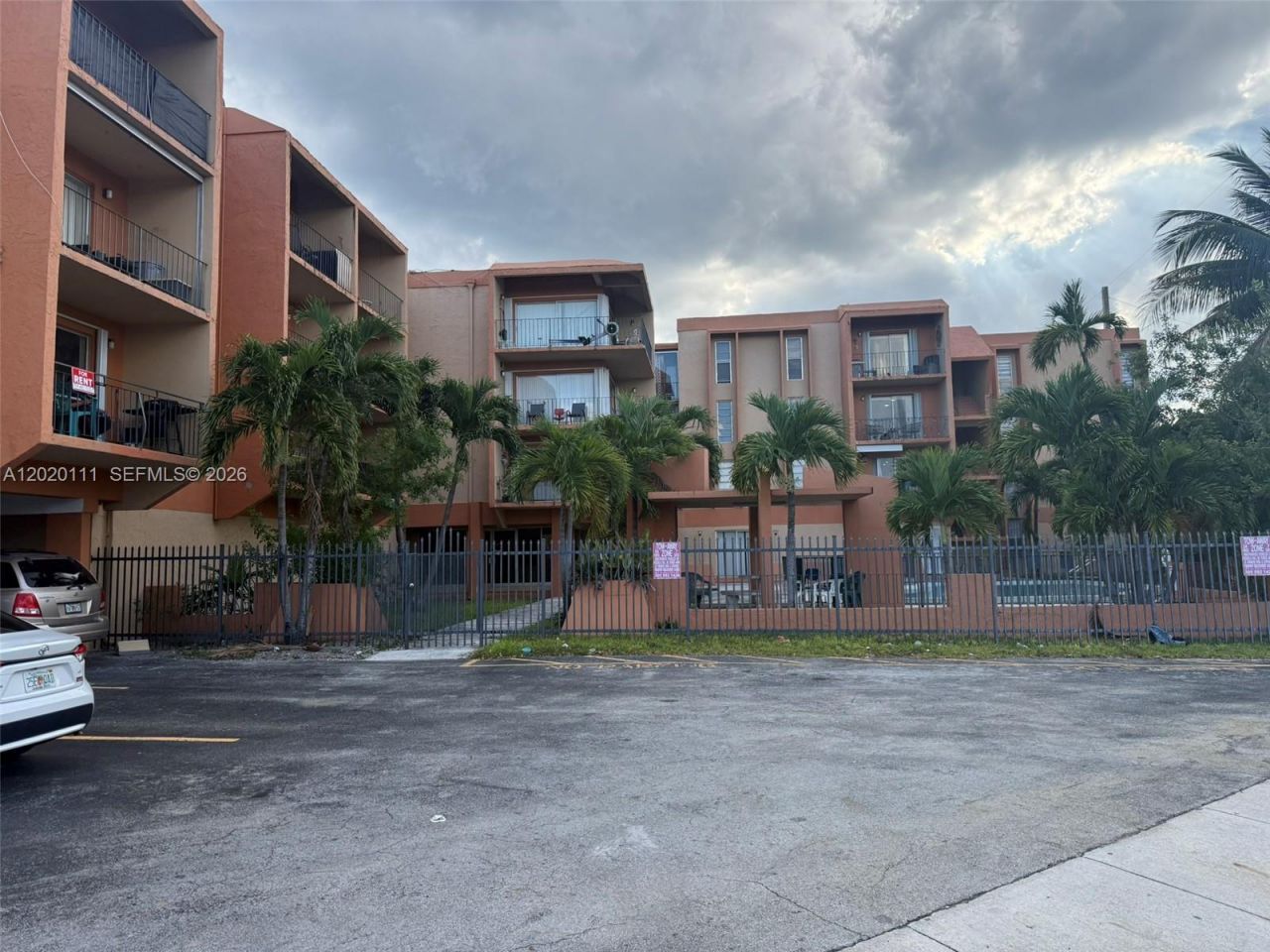 6780 W 2nd Ct, Unit 313, Hialeah, FL 33012 Photo