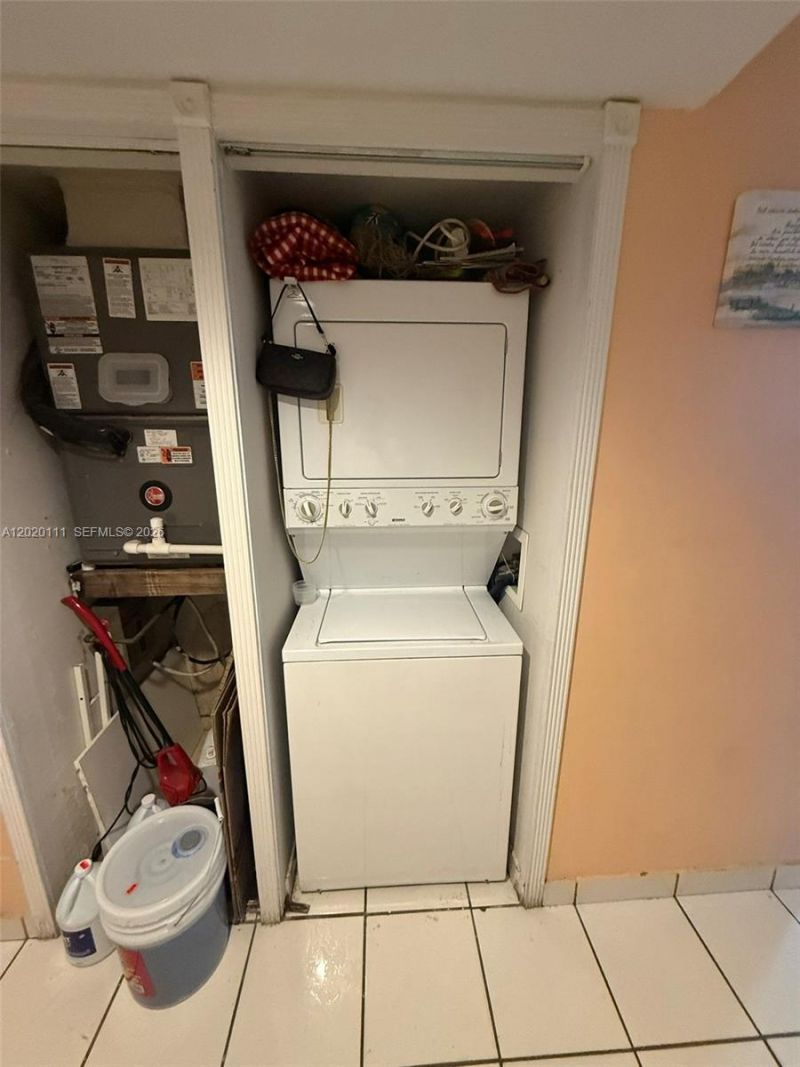 6780 W 2nd Ct, Unit 313, Hialeah, FL 33012 Photo