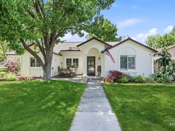 5562 Beachfront Lane, Boise, ID 83703