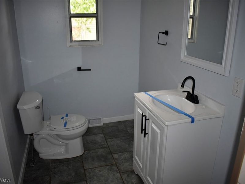 246 E 7th Street, Salem, OH 44460 Photo 7