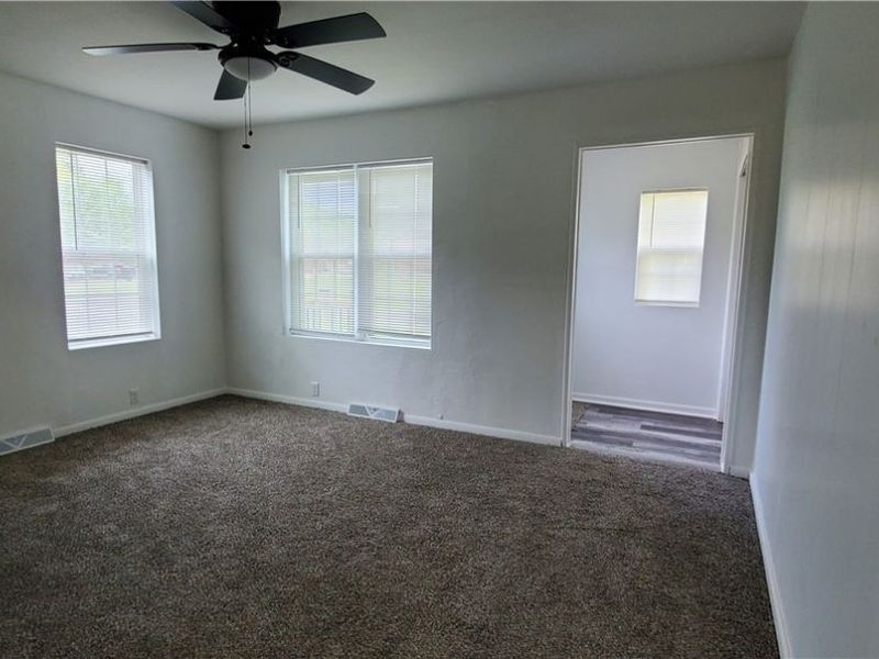 724 Briggs Road, Leavittsburg, OH 44430 Photo 11