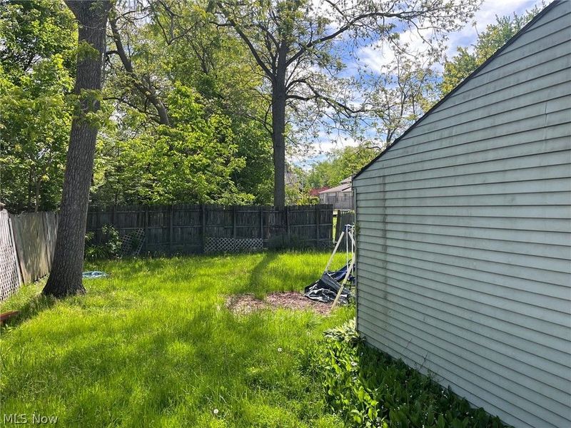304 Lowell Avenue NE, Warren, OH 44483 Photo 25