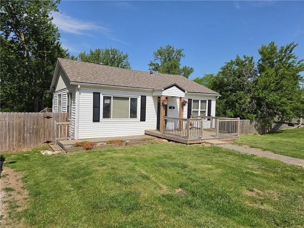 204 Woods Street, Excelsior Springs, MO 64024