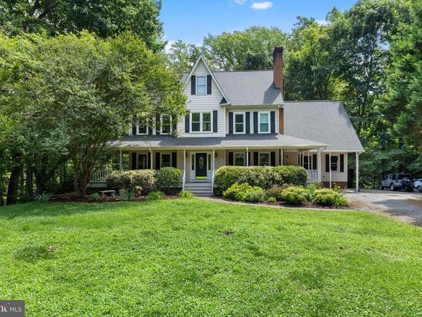 12439 N OAKS DRIVE, ASHLAND, VA 23005