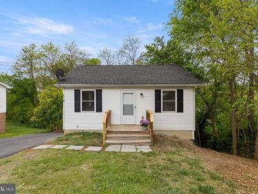 176 N PLACE LANE , STRASBURG, VA 22657