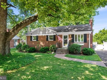 3220 NORFOLK LANE, FALLS CHURCH, VA 22042
