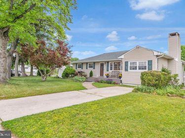 41 ENDICOTT ROAD , HAMILTON, NJ 08690