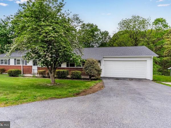 2228 KOHN ROAD, HARRISBURG, PA 17110