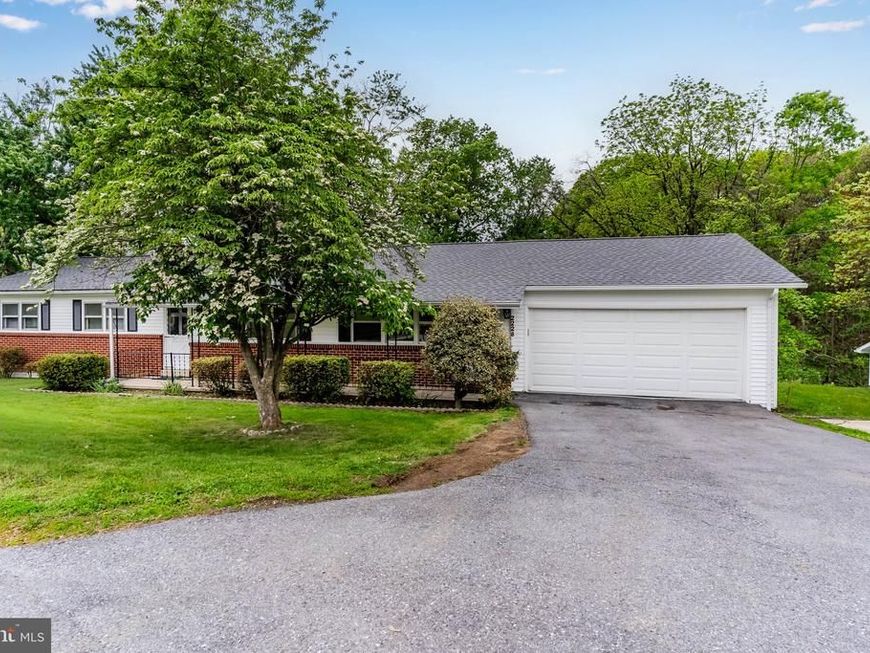 2228 Kohn Road, Harrisburg, PA 17110 Main Photo