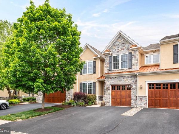 134 CARRIAGE COURT , PLYMOUTH MEETING, PA 19462