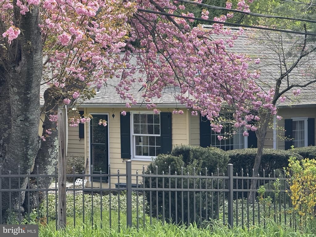 1519 Appletree Lane, Wilmington, DE 19810 Main Photo