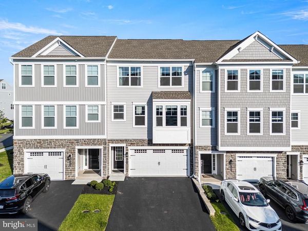 161 EVERLEIGH DRIVE, ROYERSFORD, PA 19468