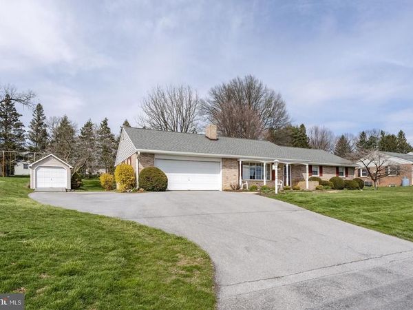133 SUMMITVILLE ROAD , NEW HOLLAND, PA 17557
