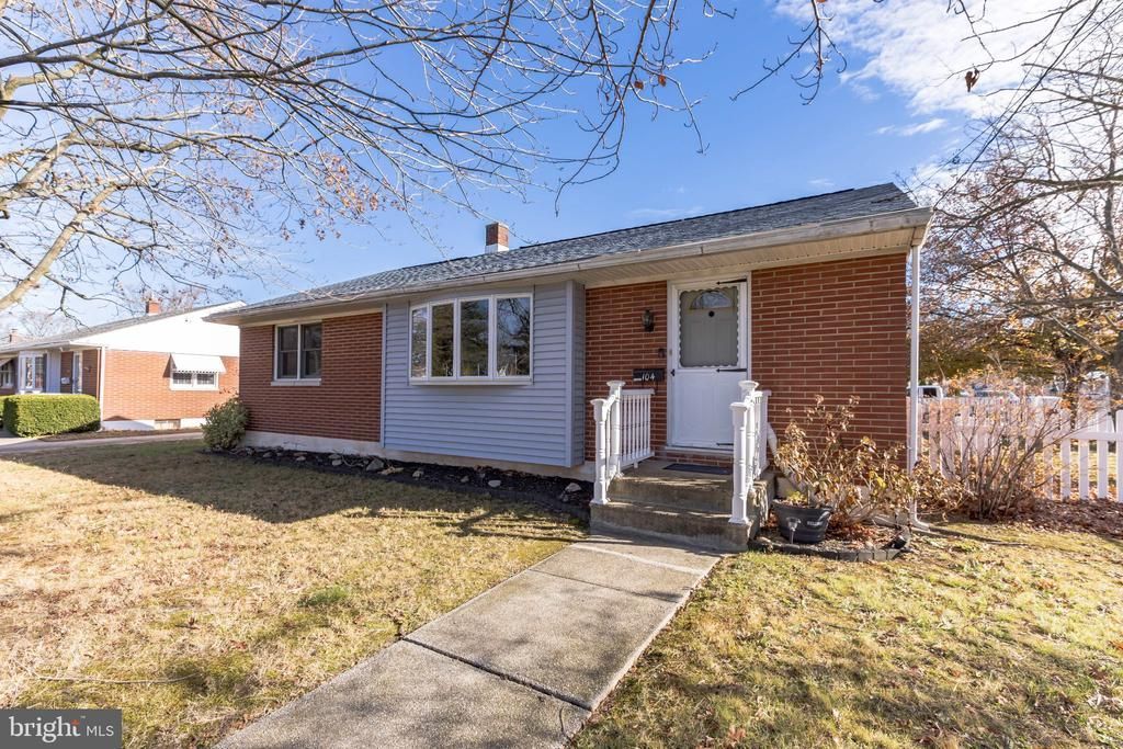 104 Patterson Avenue, Gibbstown, NJ 08027 Main Photo