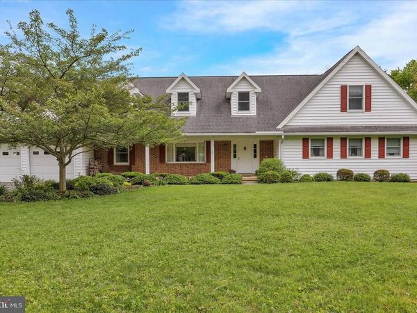 1818 SQUIRE COURT , READING, PA 19610