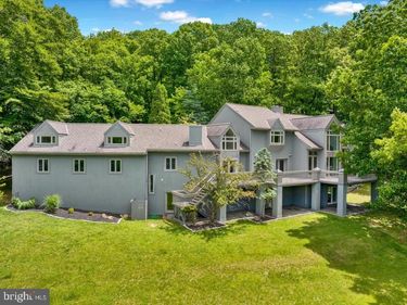 8 WYNDHAM HILL DRIVE, READING, PA 19606