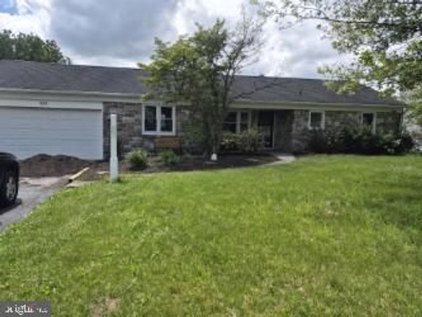 434 E Moyer Road, Pottstown, PA 19464 Main Photo