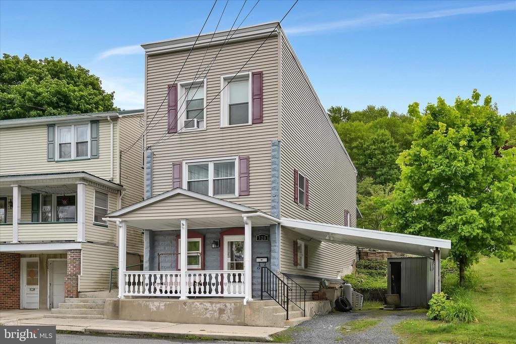 320 E BACON STREET, POTTSVILLE, PA 17901