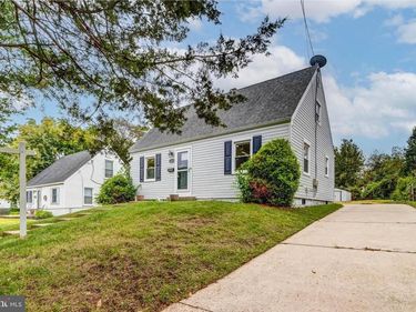 2425 FORT DRIVE, ALEXANDRIA, VA 22303