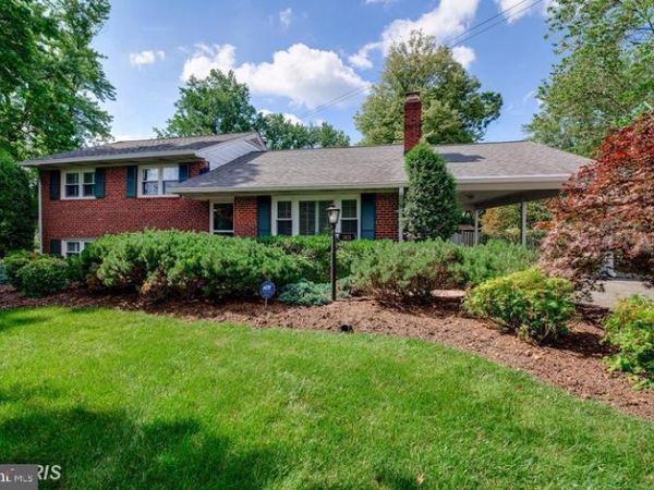 1415 MAYFLOWER DRIVE , MCLEAN, VA 22101