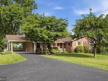 4838 VALLEY PIKE , STEPHENS CITY, VA 22655