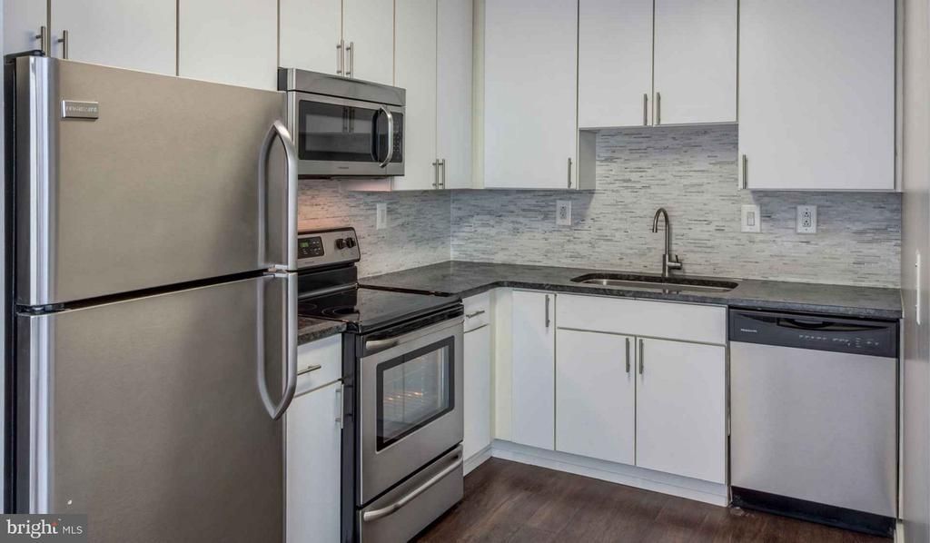 201 S 25th Street, Unit 201, Philadelphia, PA 19103 Main Photo