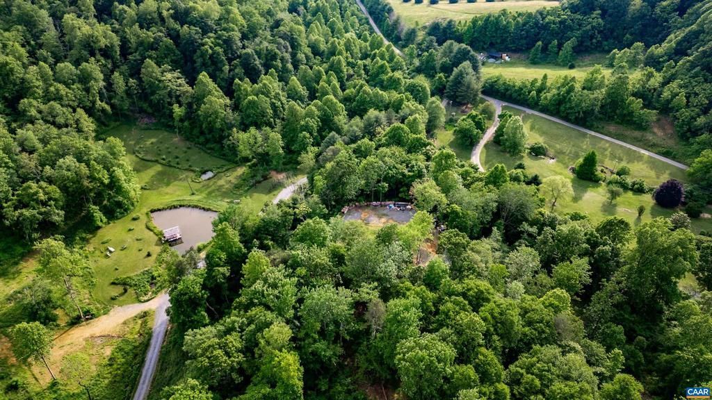 1390 PERKINS HOLLOW LN , FABER, VA 22938