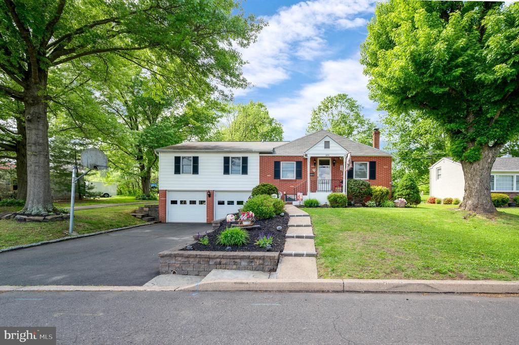 185 Eyre Avenue , Sellersville, PA 18960 Main Photo