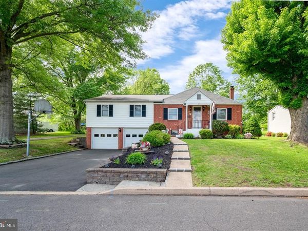 185 EYRE AVENUE , SELLERSVILLE, PA 18960