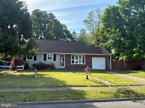 812 COLBY AVENUE, DELRAN, NJ 08075