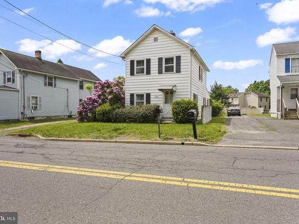 646 RIDGE ROAD , MONMOUTH JUNCTION, NJ 08852