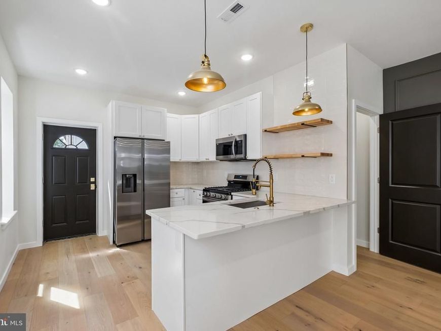 5516 N Marshall Street, Philadelphia, PA 19120 Main Photo