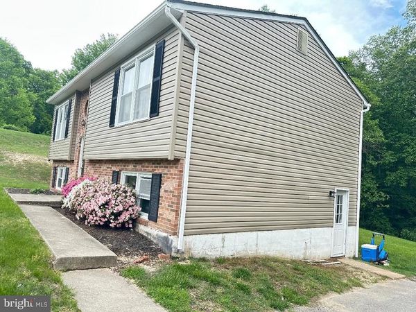 9124 CROOM ROAD, UPPER MARLBORO, MD 20772