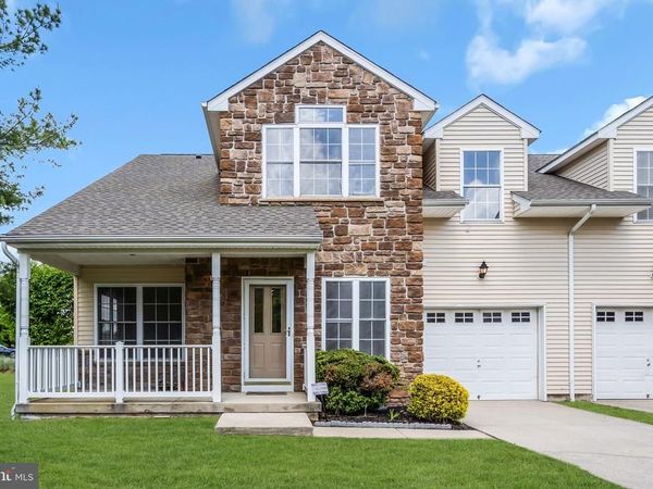 32 CHARLES CIRCLE, DELANCO, NJ 08075