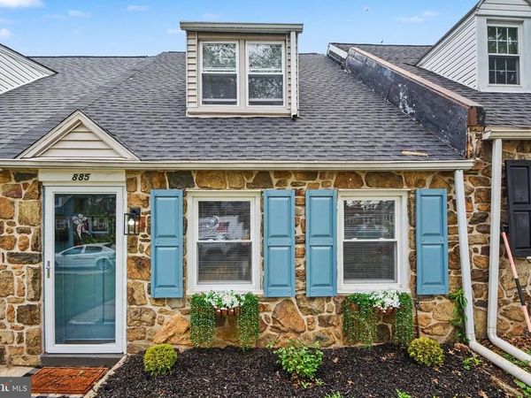 885 WOODLAWN AVENUE, PHOENIXVILLE, PA 19460