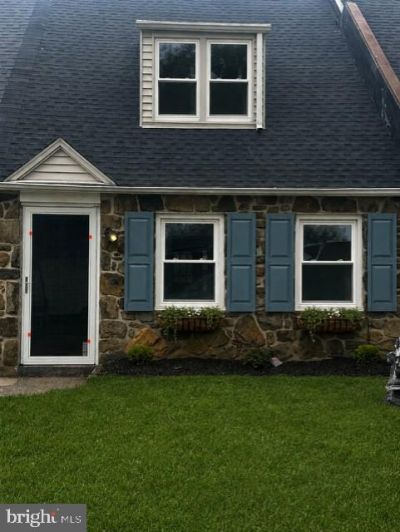 885 WOODLAWN AVENUE , PHOENIXVILLE, PA 19460