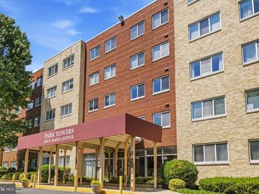 200 N MAPLE AVENUE, Unit 110, FALLS CHURCH, VA 22046