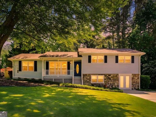 6812 Sky Lane Drive, Acworth, GA 30102