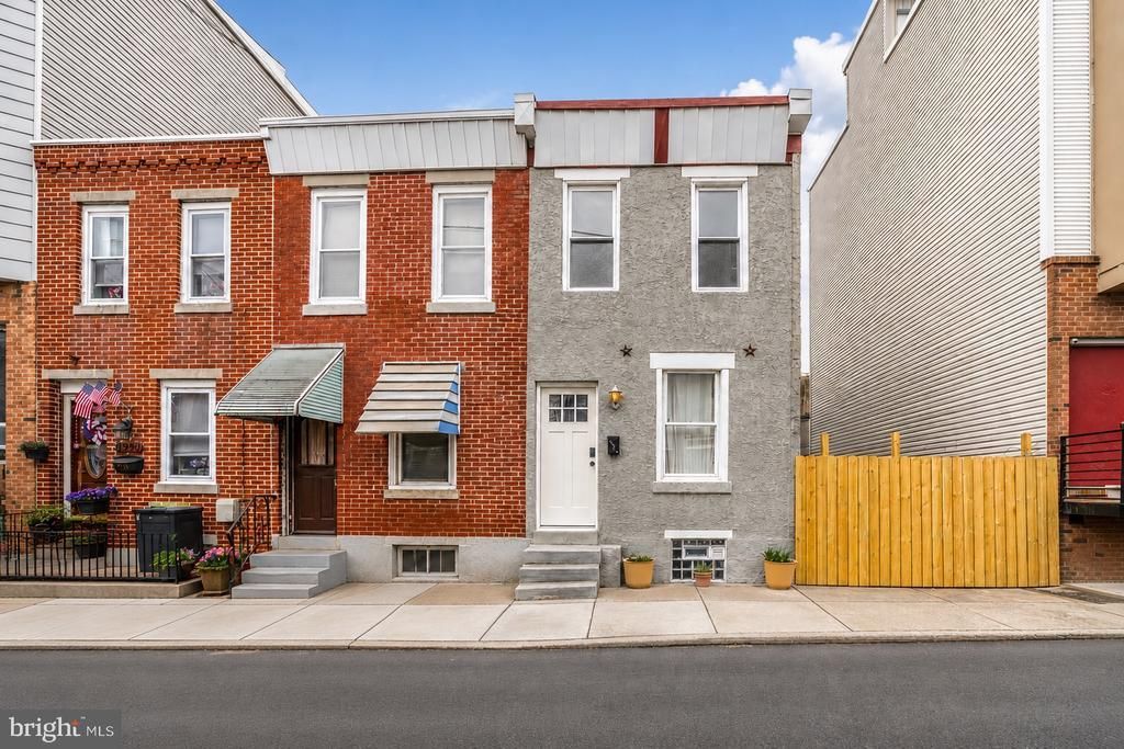 1926 E Oakdale Street, Philadelphia, PA 19125 Main Photo