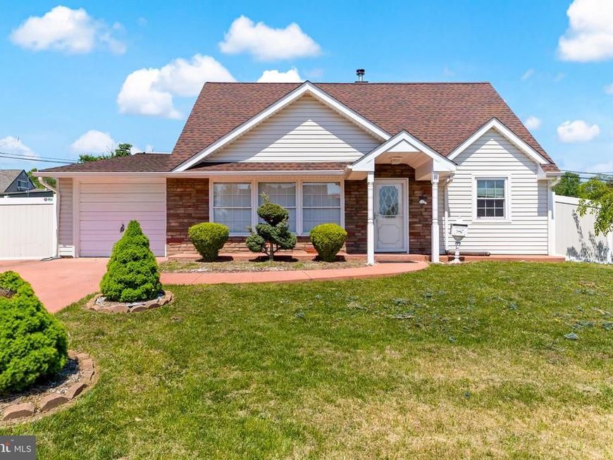 99 Harmony Road, Levittown, PA 19056 Main Photo