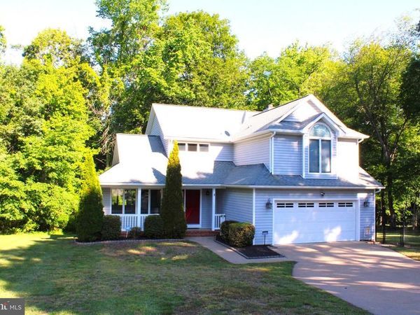 1520 CLOVER DRIVE , FREDERICKSBURG, VA 22407