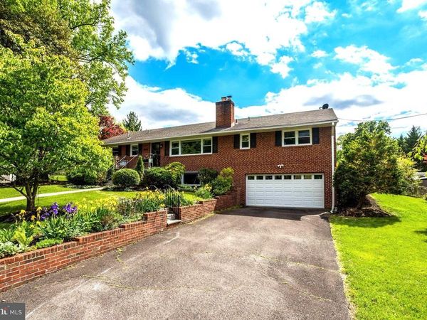 8906 DOGUE DRIVE , ALEXANDRIA, VA 22309