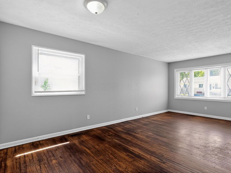 1668 E 26th Avenue , Columbus, OH 43219 Photo 13