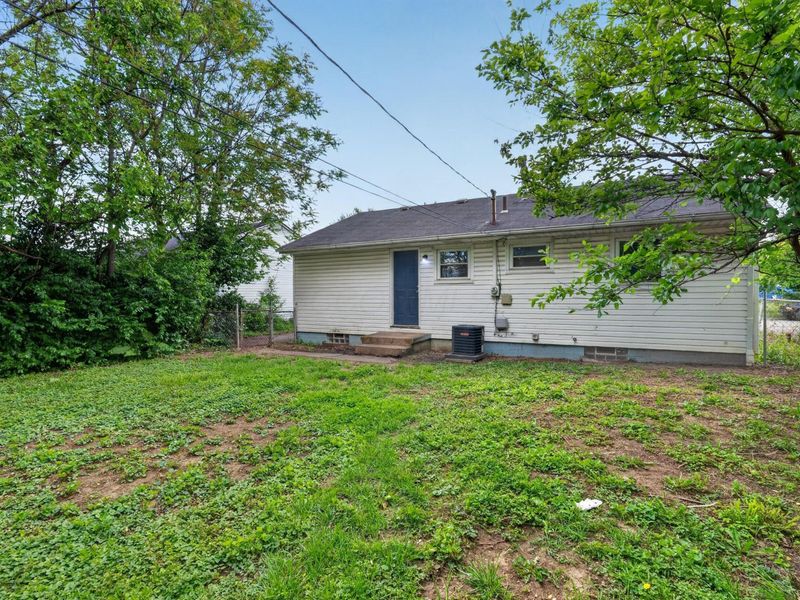 1668 E 26th Avenue , Columbus, OH 43219 Photo 2