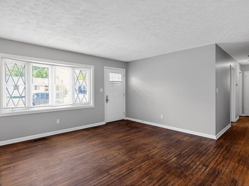 1668 E 26th Avenue , Columbus, OH 43219 Photo 7